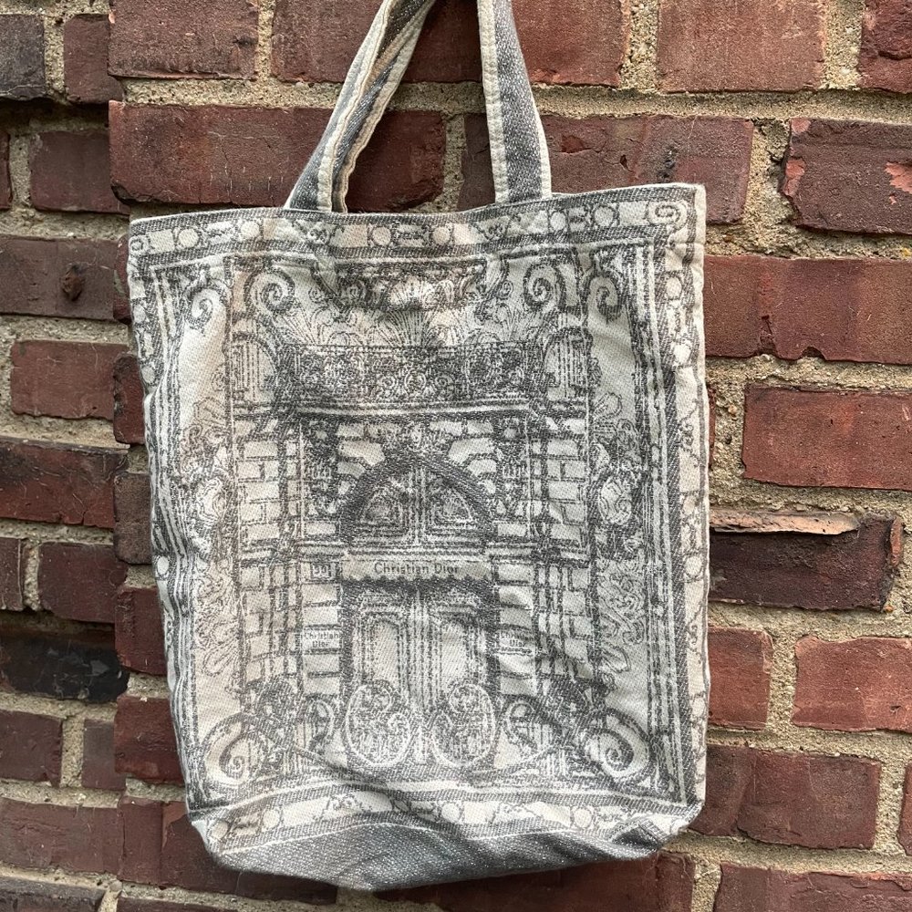 Christian Dior 30 Avenue Montaigne Tote